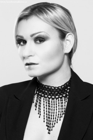 Photo make-up na černobílou fotografii,modelka Eva.